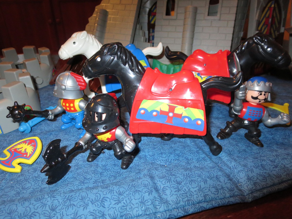 1996 Lil' Playmates Unimax Medieval Castle Set: Horses, Knights