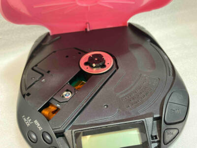 Kenwood DPC-391 Portable CD Player Sanrio Hello Kitty Model