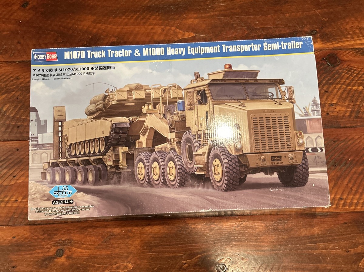 Hobbyboss 1/35 - Oshkosh M1070 Truck Tractor and M1000 HETS