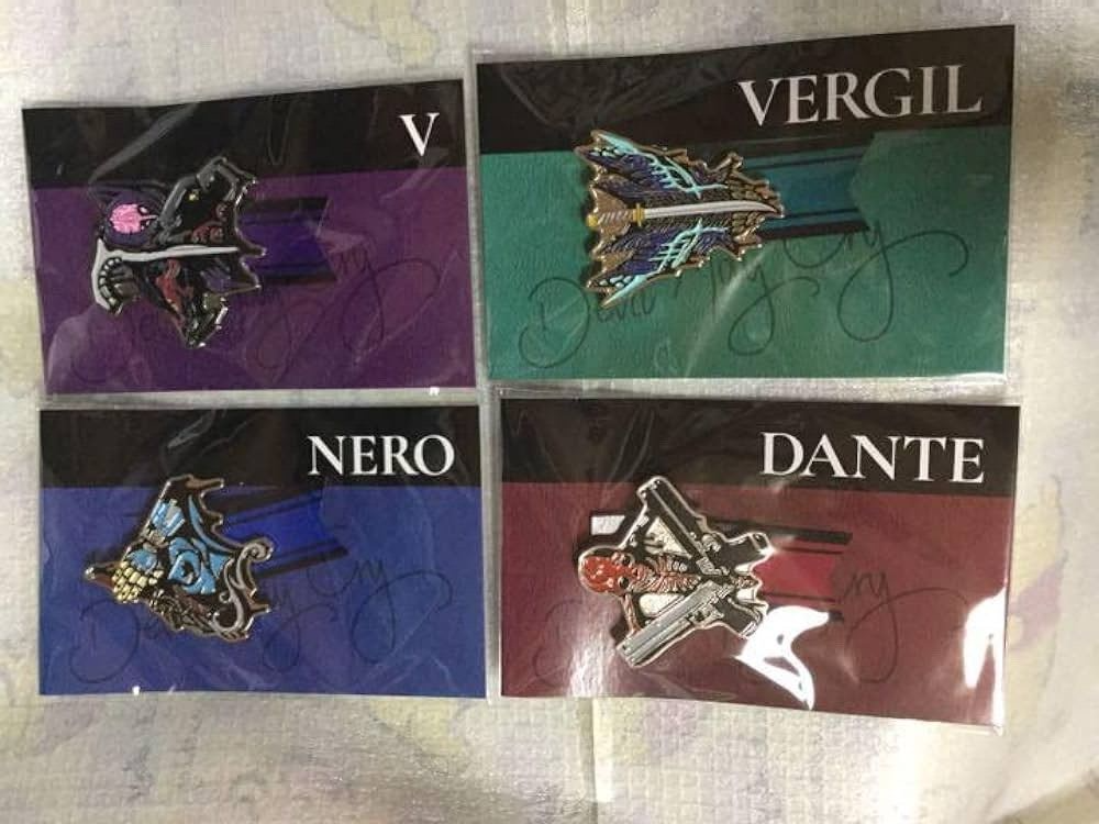 デビルメイクライ エンブレムブローチ カプコンストア セット 缶バッジ