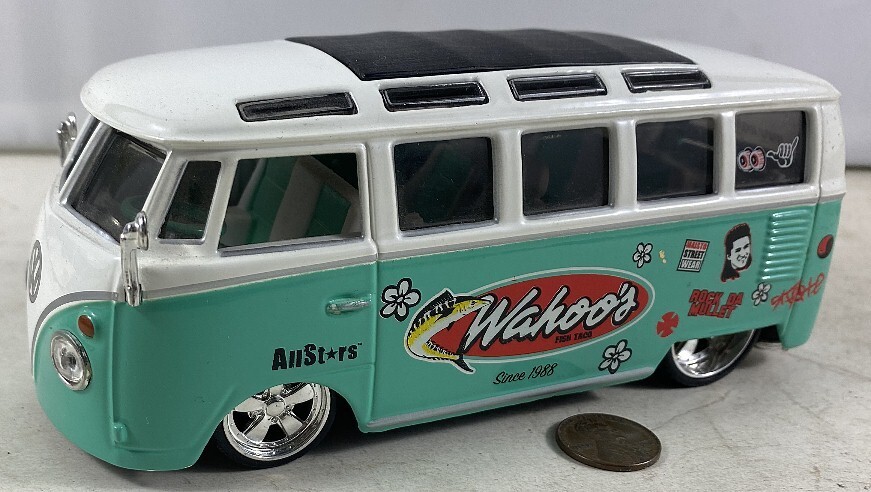 Vintage Maisto Volkswagen Van Samba 1/25 Wahoo's All Stars | eBay
