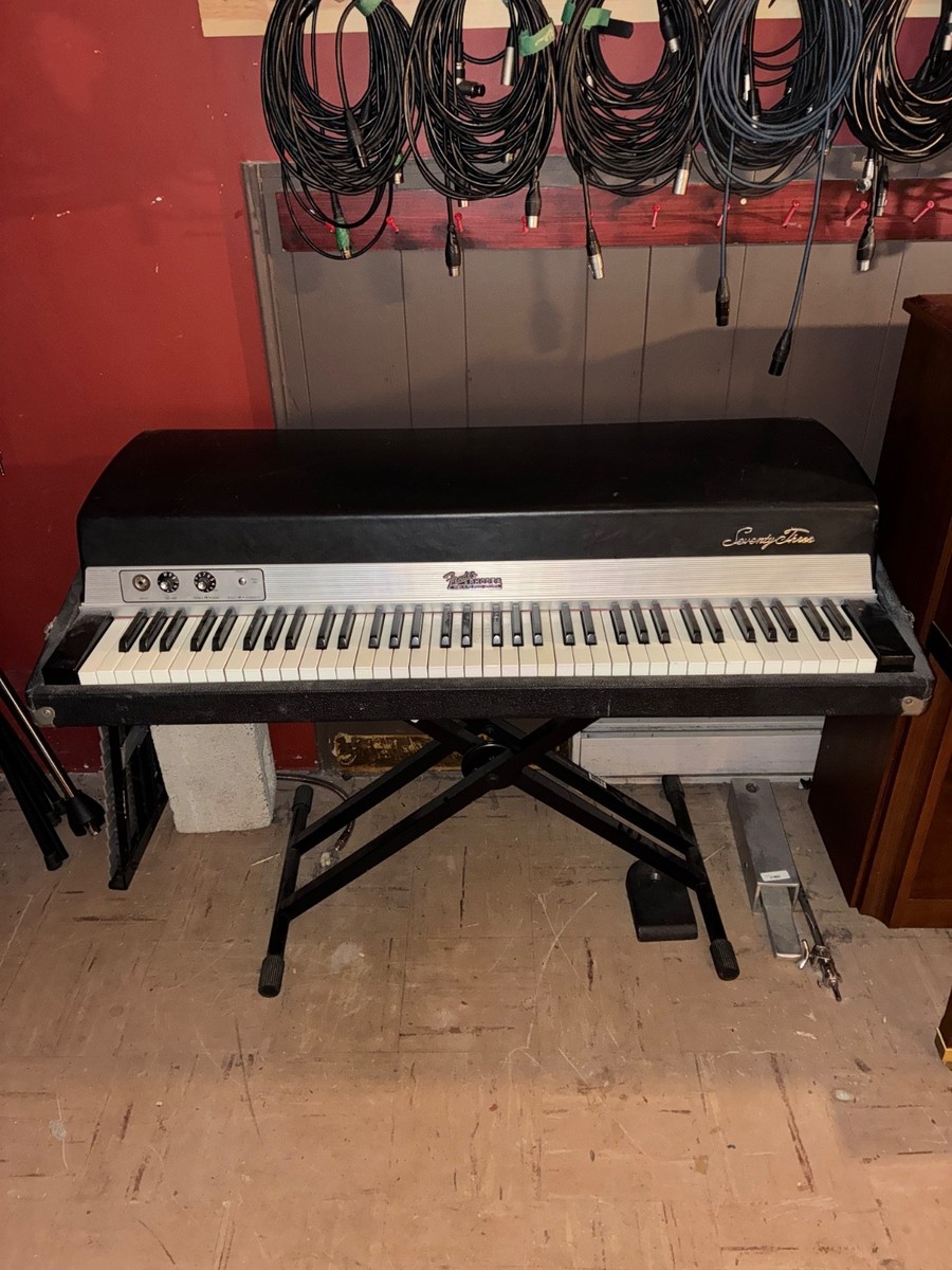 Fender Rhodes Mark I Stage 73-Key Electric Piano Black Rounded Top