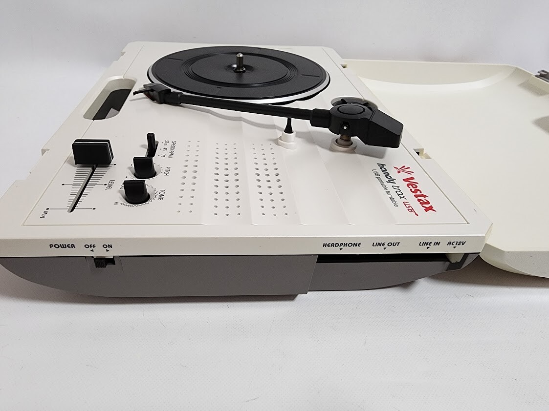 Vestax handy trax USB White Portable Turntable Handytrax Record