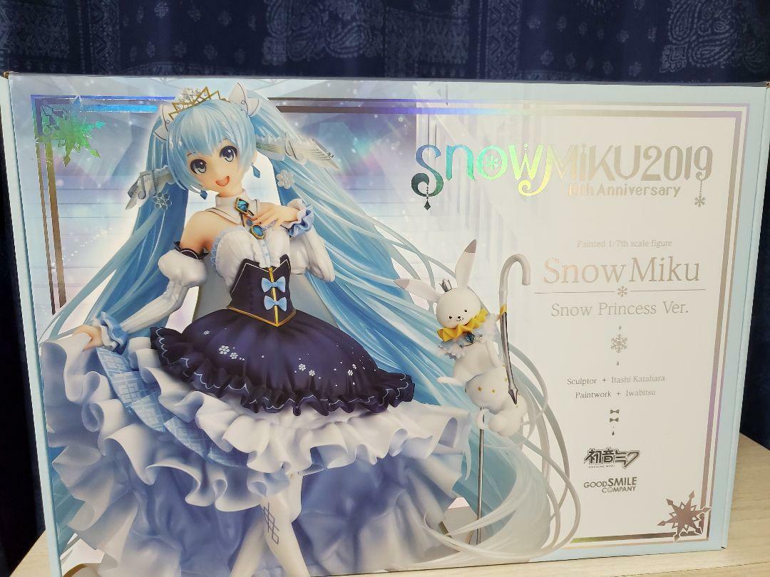 初音ミク 雪ミク Snow Princess Ver. 1/7スケール Amazon.co.jp