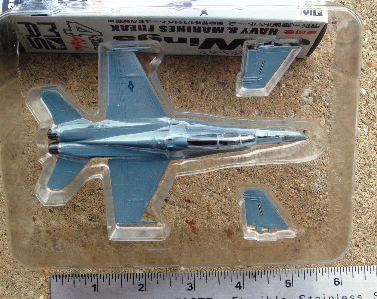 CafeReo 1:144 Jwings 4 Navy & Marines F/A-18D Hornet Green Knights