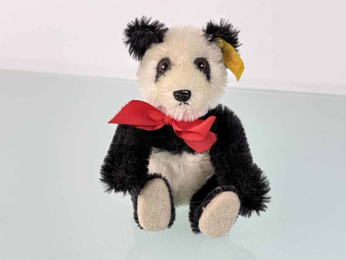 Steiff Animal Teddy Bear 029905 Panda Bear 16cm. Excellent