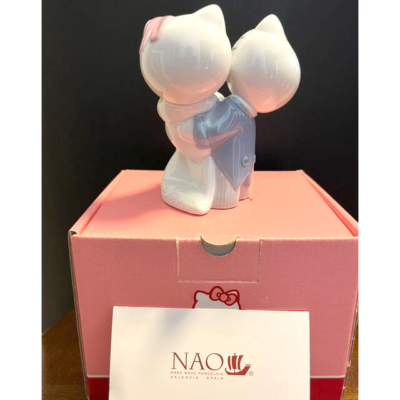 リヤドロ キティ＆ダニエル NAO Rare/New] NAO BY LLADRO Hello Kitty