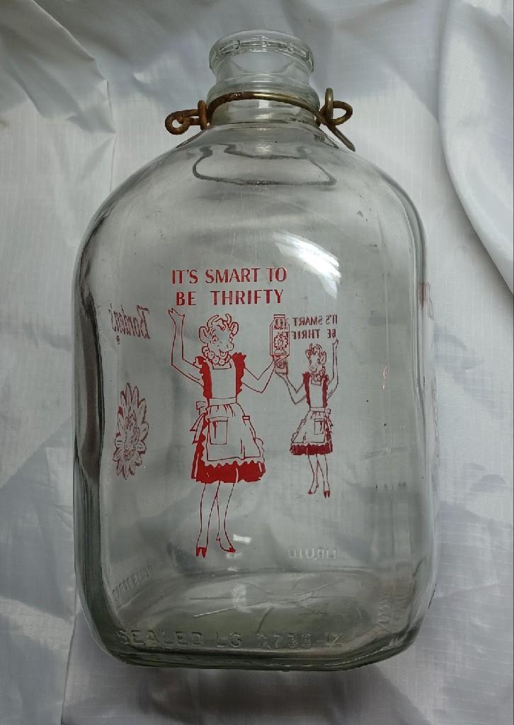 Rare Borden's One Gallon Glass Milk Jug - Four Sided - Metal