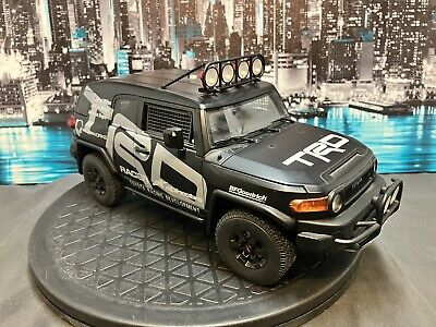 1/18 オートアート トヨタ FJクルーザー ミニカー ブラック PS ソニー