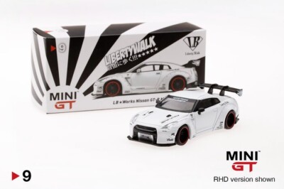 MINI GT 9 LBWK Nissan GT-R (R35) Matte White Type 1, Rear Wing Ver