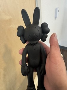 kaws accomplice black カウズ Kaws | ACCOMPLICE (BLACK) - Dope! Gallery