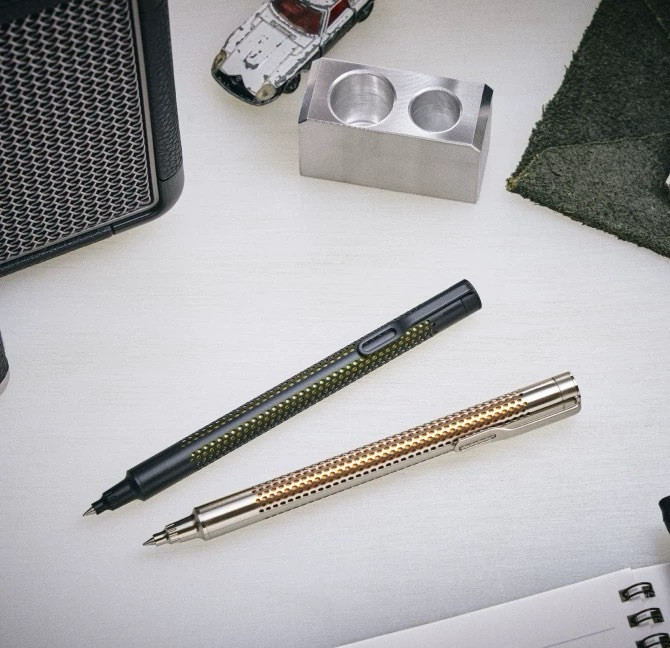 SAKURA Craft Lab 009 JAPAN Asteroid Silver Gel Pen Metal Body 2024