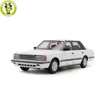 1/18 Toyota Crown Seventh Generation MS122 White Red Interior
