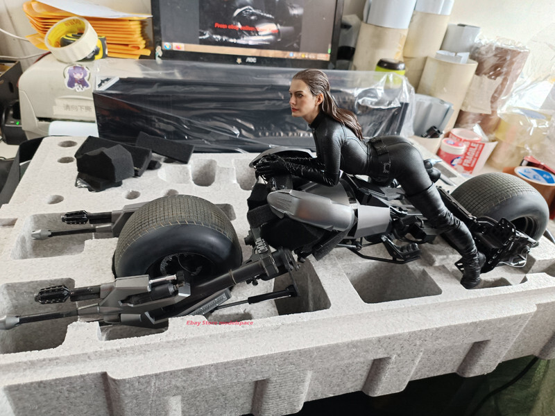 Queen Studios 1/6 QS Batman Catwoman Anne Hathaway Figure Statue