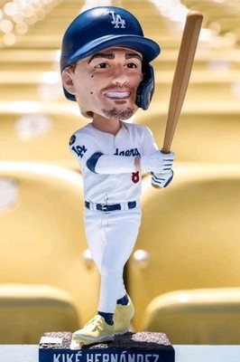 Dodgers Kiké Hernández フィギュア Clutchtober Kike Hernandez LA