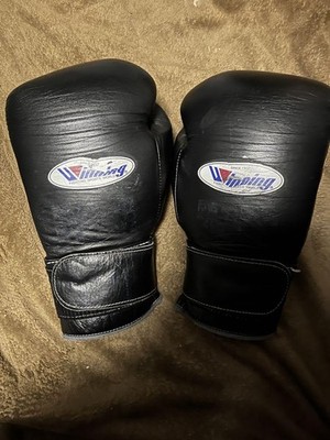 Winning Boxing Gloves MS-400B Professional Tape Type 12oz Black