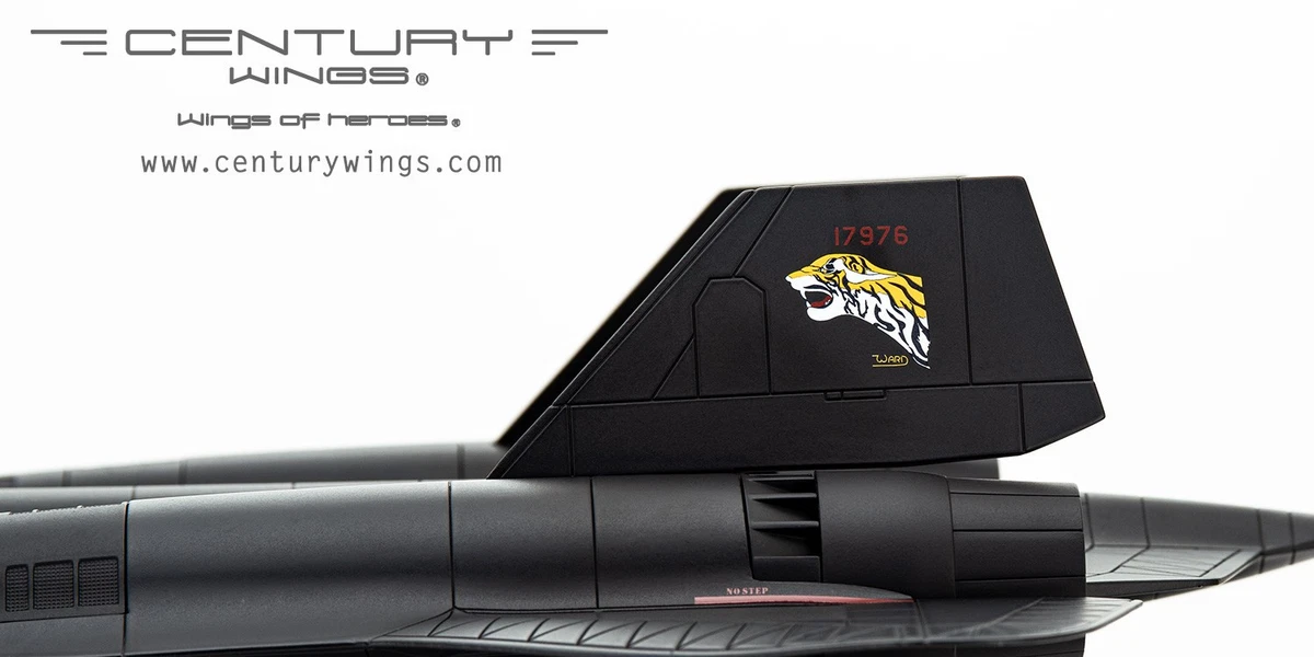 ☆ センチュリーウィングス 1⁄72 ロッキード SR-71 ブラックバード