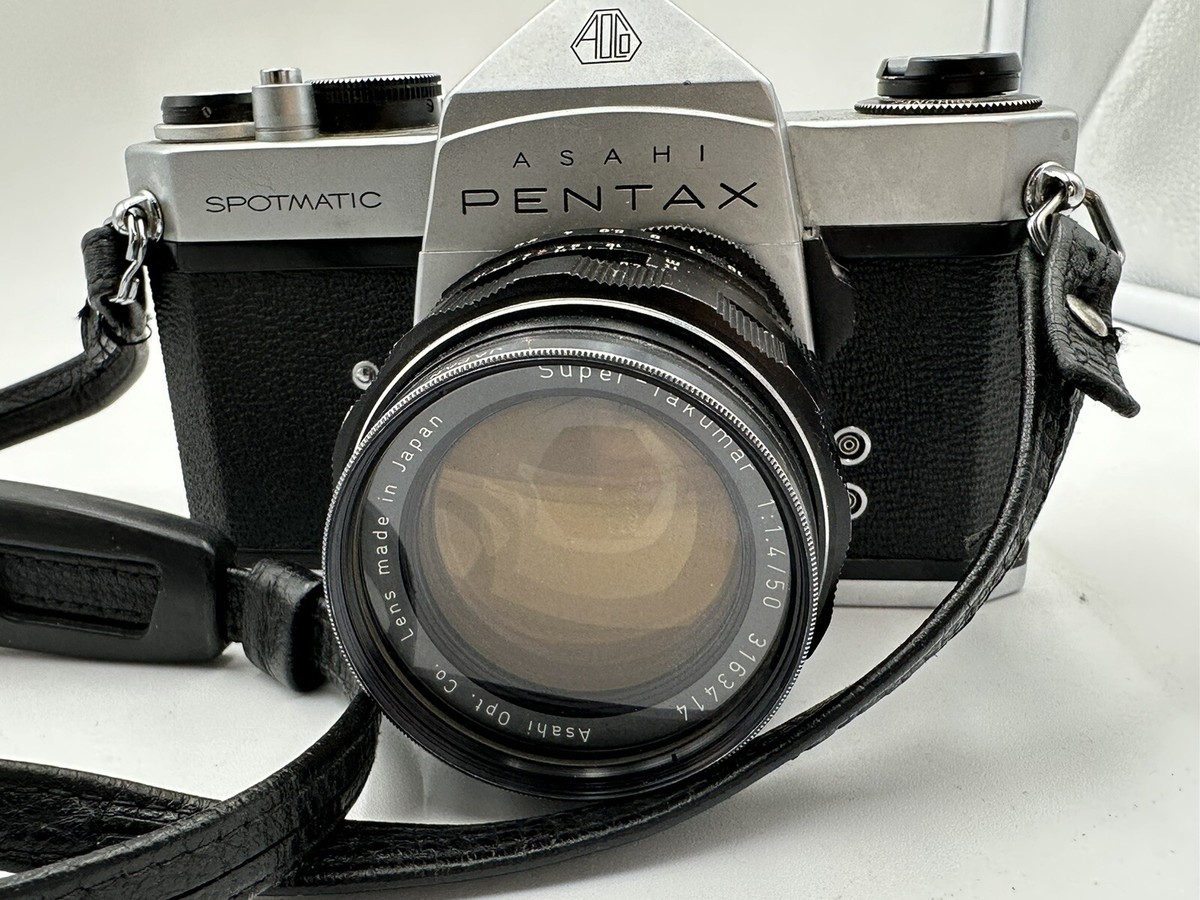 Asahi PENTAX SPOTMATIC SP FILM CAMERA SMC TAKUMAR 50mm F1.4 LENS