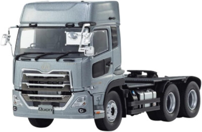 とも様 KYOSHO UD QUON 6x4&LOWBED TRAILER とも様 KYOSHO UD QUON