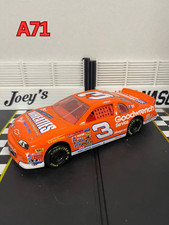 ダニカ・パトリック #10 GoDaddy ミニカー 1/24 2014年 ダニカ