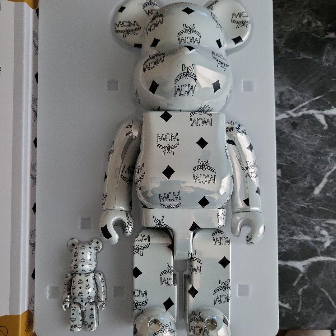 BE@RBRICK MCM WHITE CHROME 100%&400%