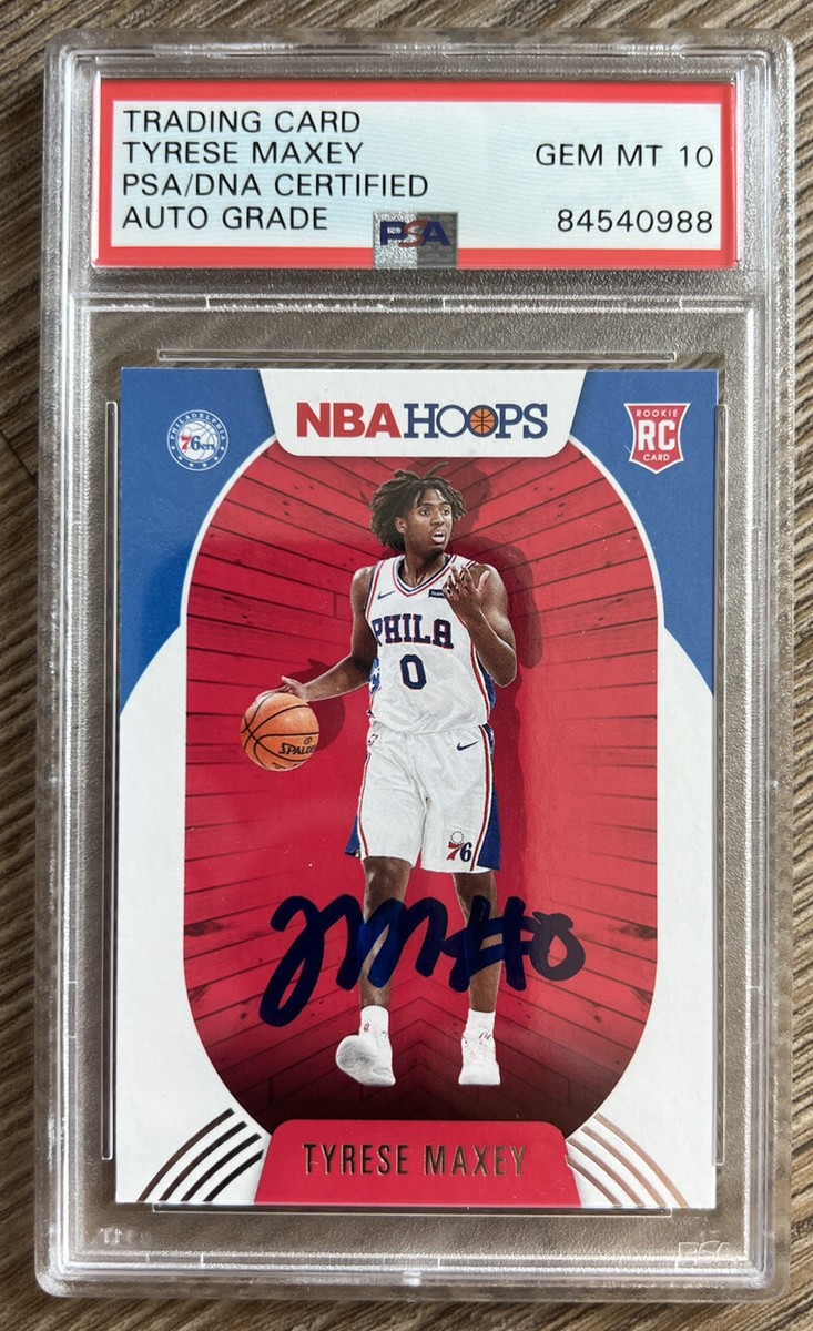 トレイヤング 直筆サイン オート panini Revolution PSA8 トレイヤング