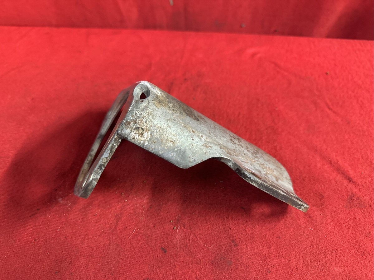 1985-1986 Nissan 300ZX Z31 Engine Starter Bracket OEM Manual