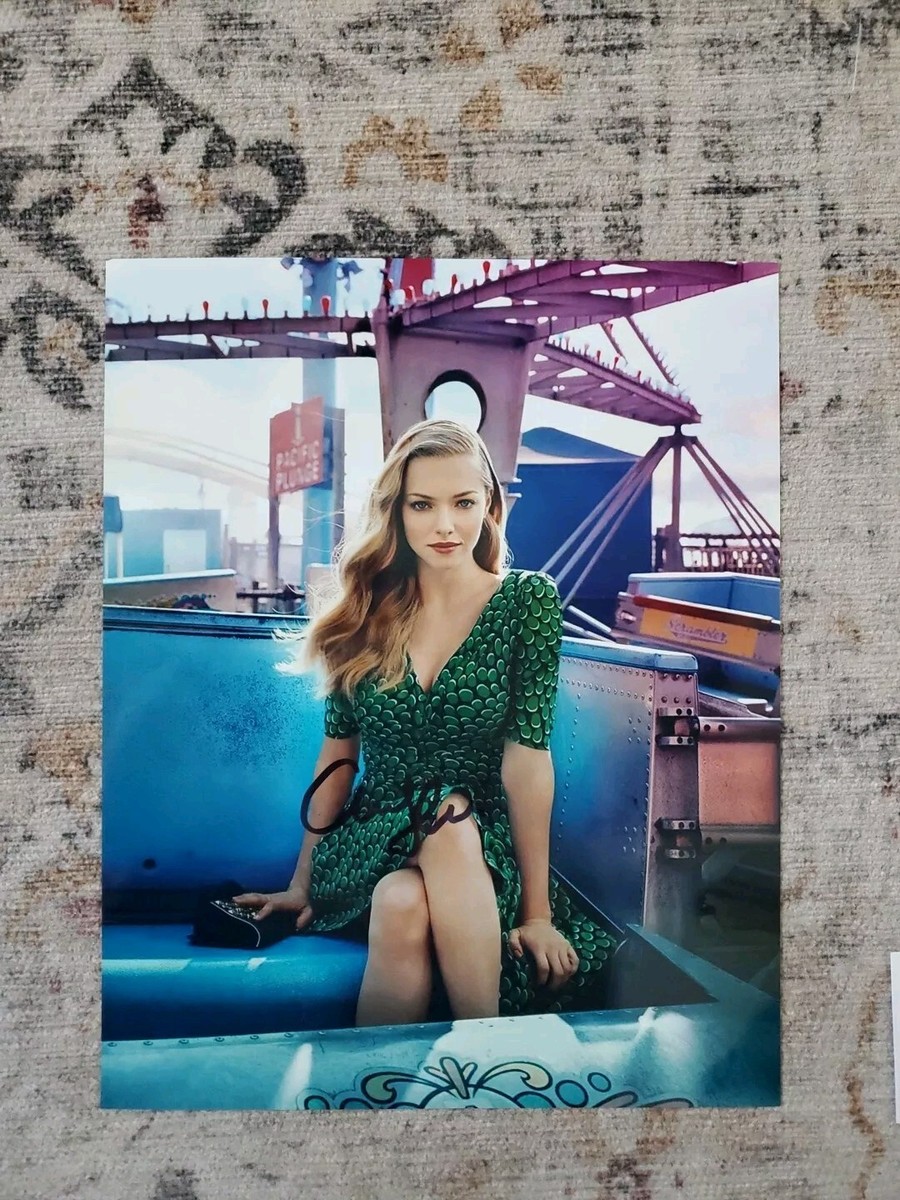 アマンダ・セイフライド（セイフリッド）サイン オートグラフ 8×10