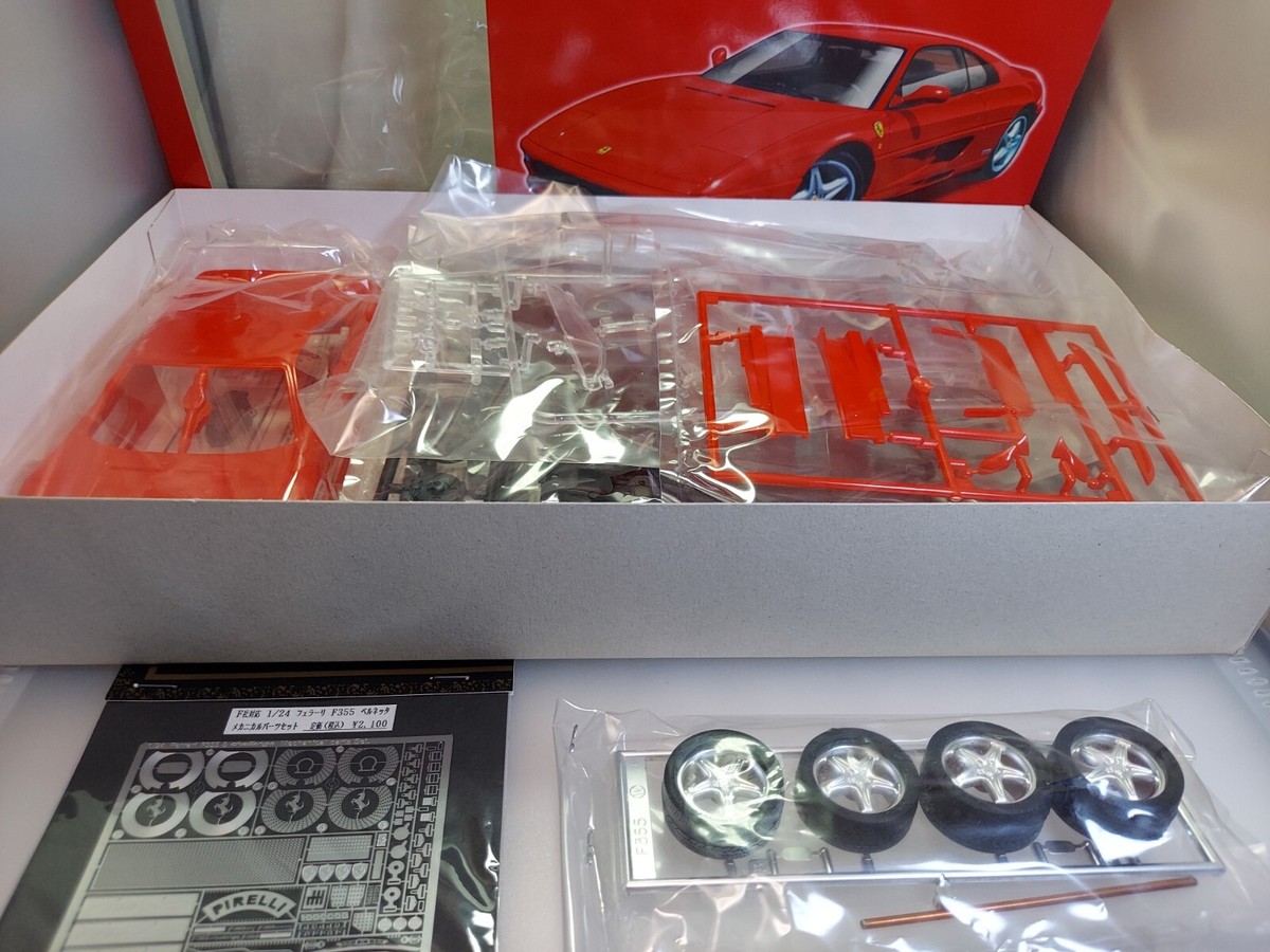 Fujimi 1/24 scale Ferrari F355 Berlinetta Etching parts included