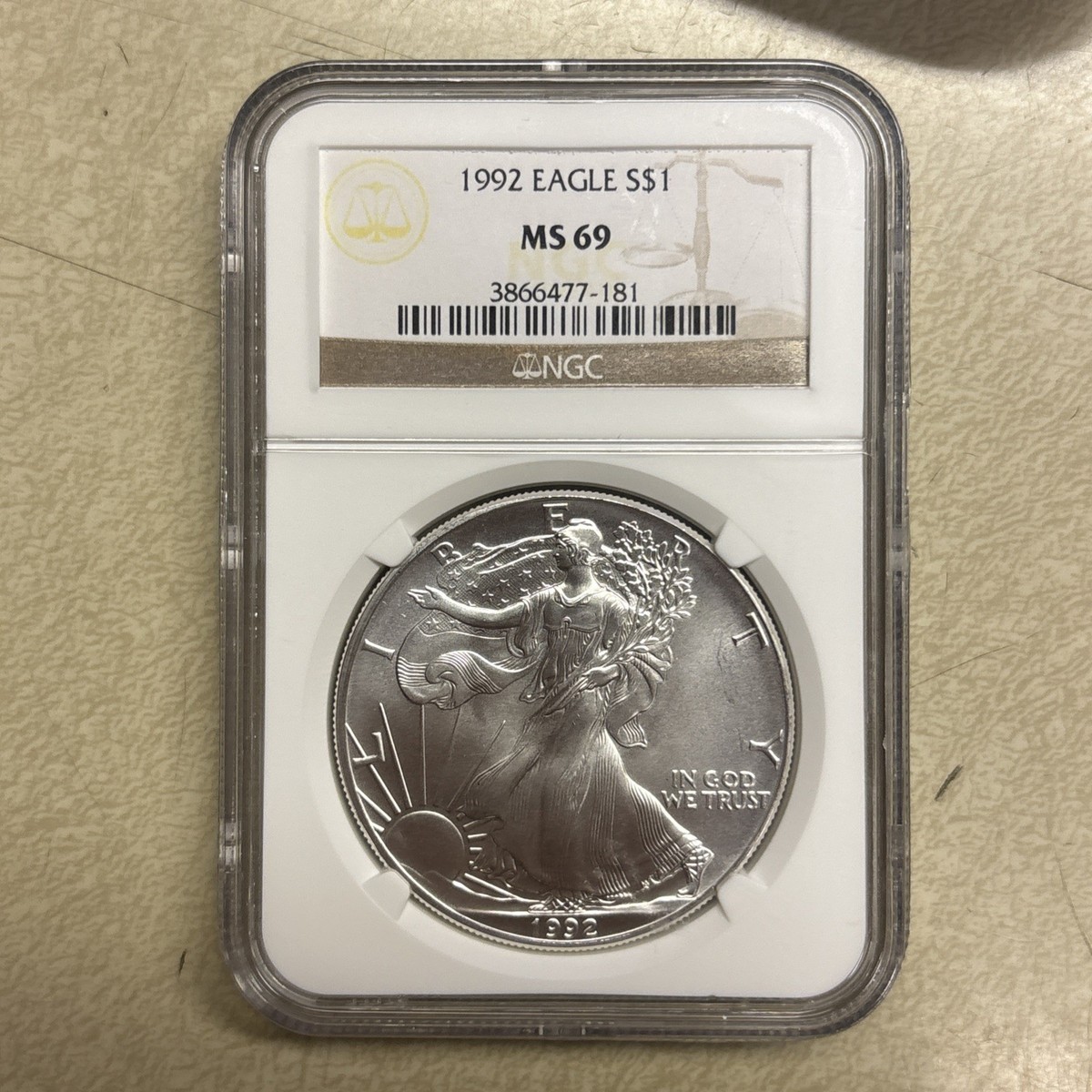 2016 アメリカン シルバー イーグル 1 オンス $1 - BU｜2016