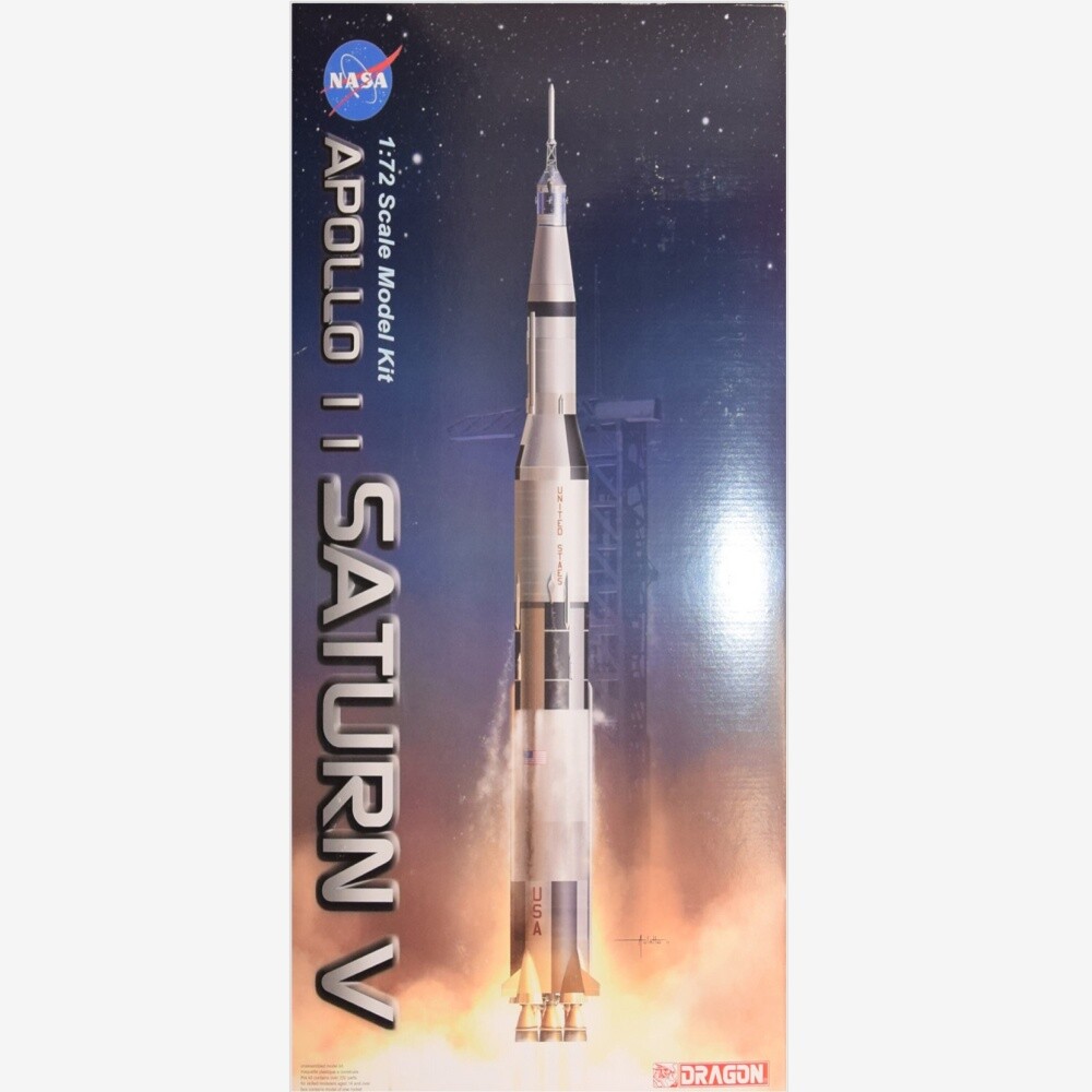 Dragon 11017 1/72 Scale Model Kit APOLLO 11 SATURN V ROCKET MODEL