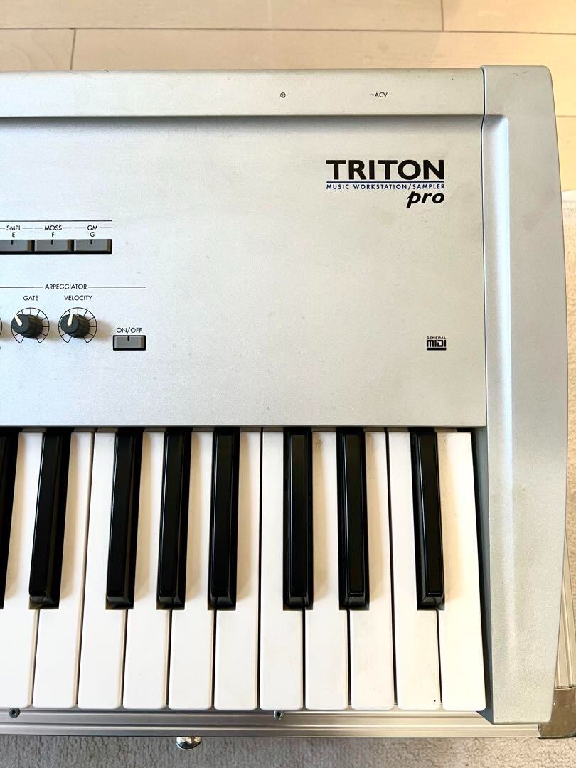 KORG TRITON Pro 76-key Synthesizer Keyboard White Good | eBay