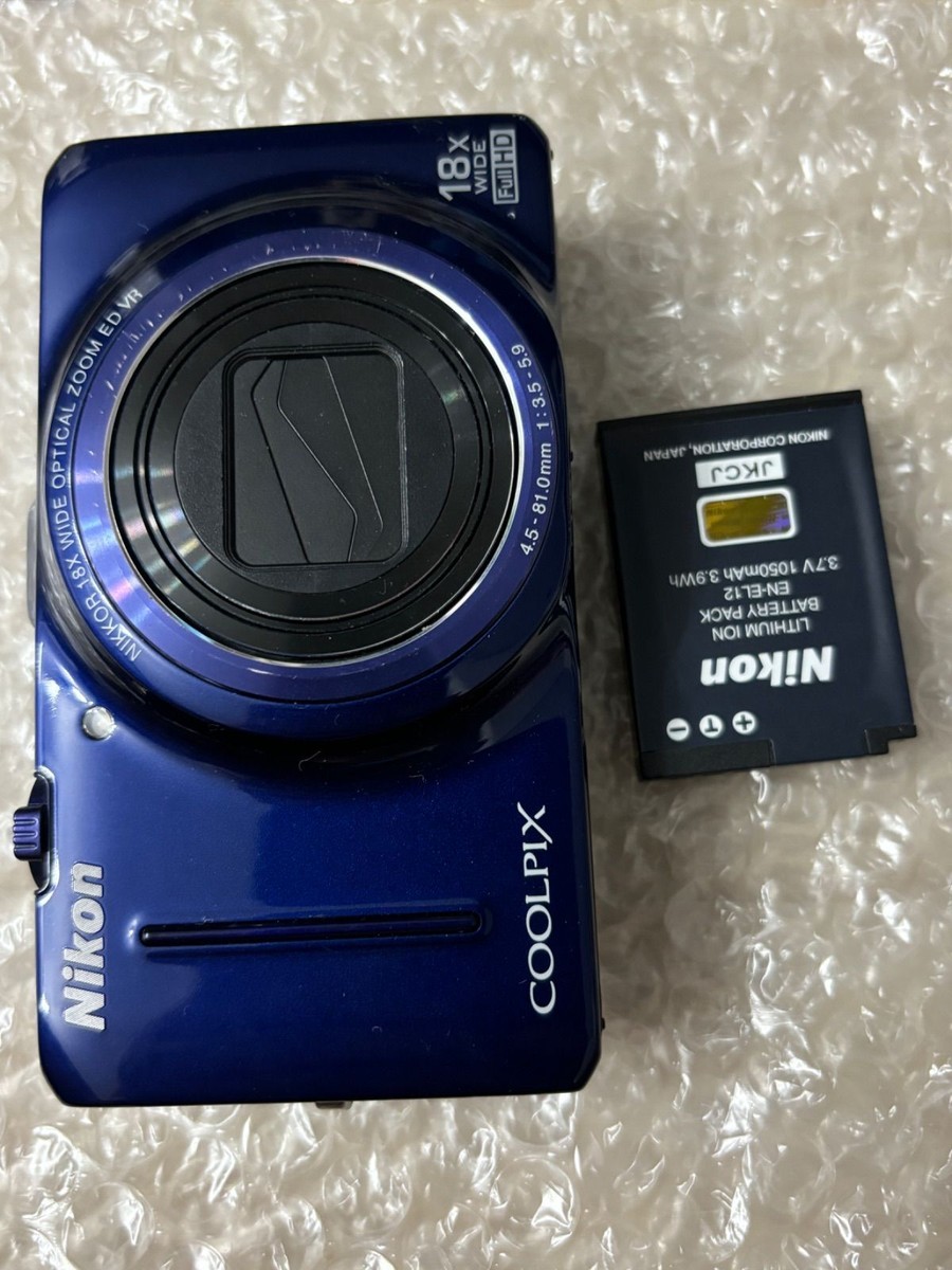 Nikon COOLPIX S9300 16.0MP Digital Camera 18x Optica Zoom Blue