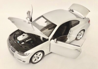 京商 BMW 3シリーズ ミニカー E92 1/18 シルバー 京商 ミニカー | 販売