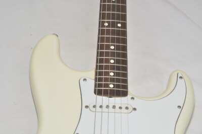 YAMAHA ST400R Stratocaster type 80s Electric Guitar Ref No. 6901