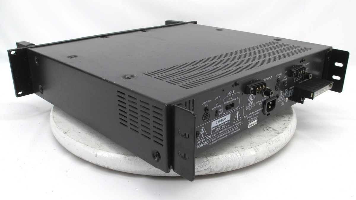TOA Electronics IP-300D Two-Channel Power Amplifier 450W/CH @ 4