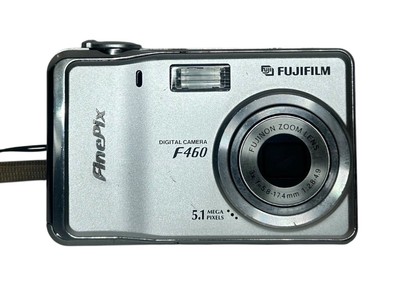 Fujifilm FinePix F Series F460 5.1MP Digital Camera - Silver