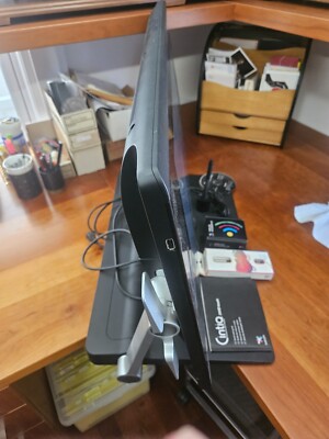 青森引き取り】Cintiq 24HD DTH-2400 液タブ 青森引き取り】Cintiq