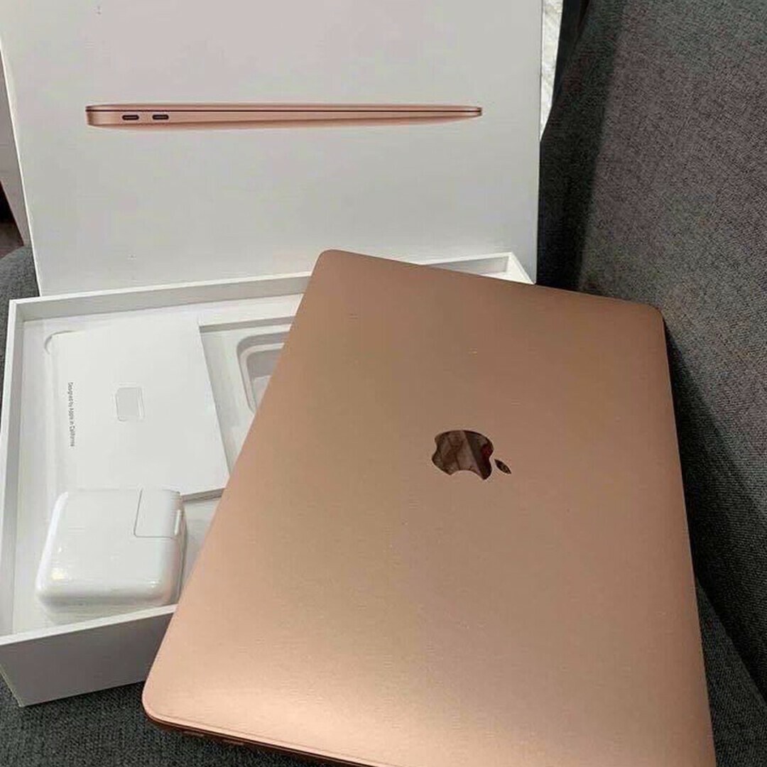 Apple MacBook Air 16GB 256GB 英語配列 ゴールド Amazon.com: Apple
