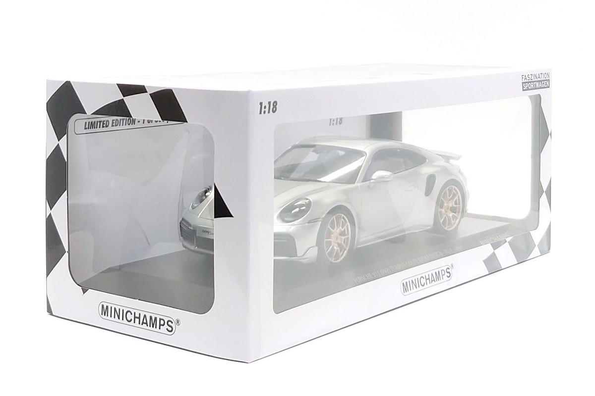 Damaged Box) Minichamps 1:18 Porsche 911 Turbo S (992) Sport
