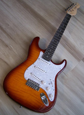 ギター YAMAHA YGX121D Stratocaster llic Yamaha YGX121D 6 String