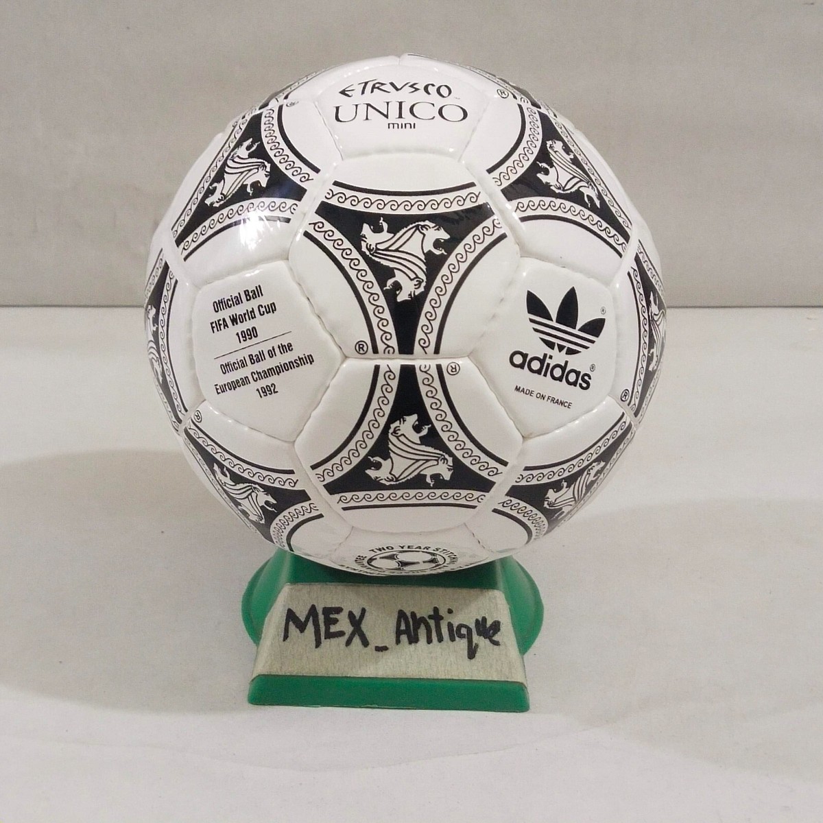 Adidas Etrusco Unico - Official Match Ball - FIFA World Cup 1990