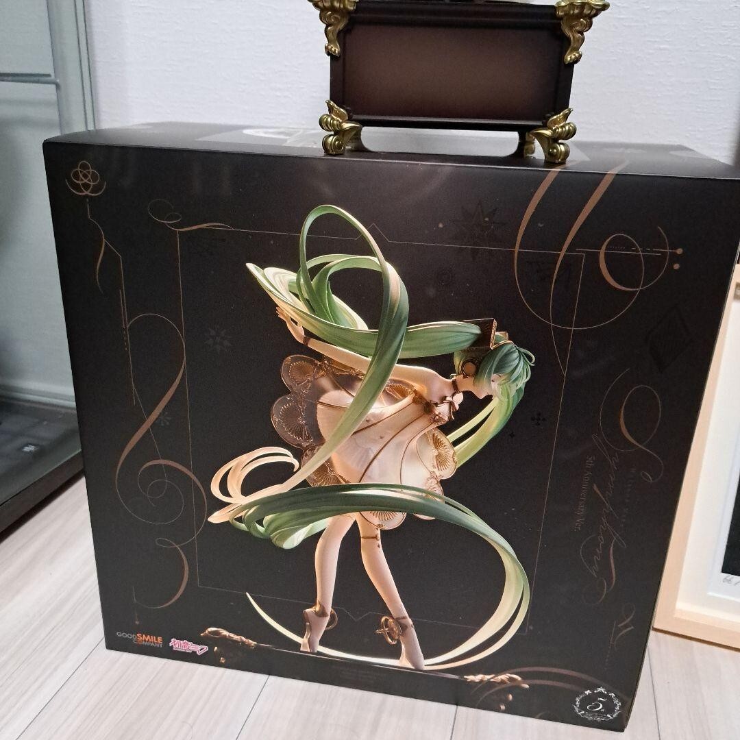 Hatsune Miku Symphony 5th Anniversary Ver 1/1 scale Figure Good