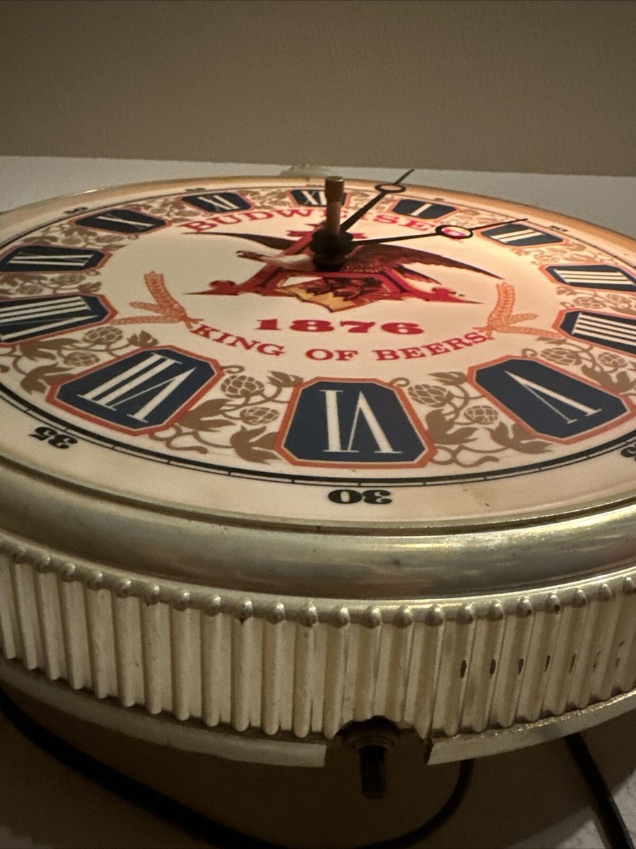 Vintage Budweiser Beer Lighted Pocket Watch Sign Clock Mo. 007-014