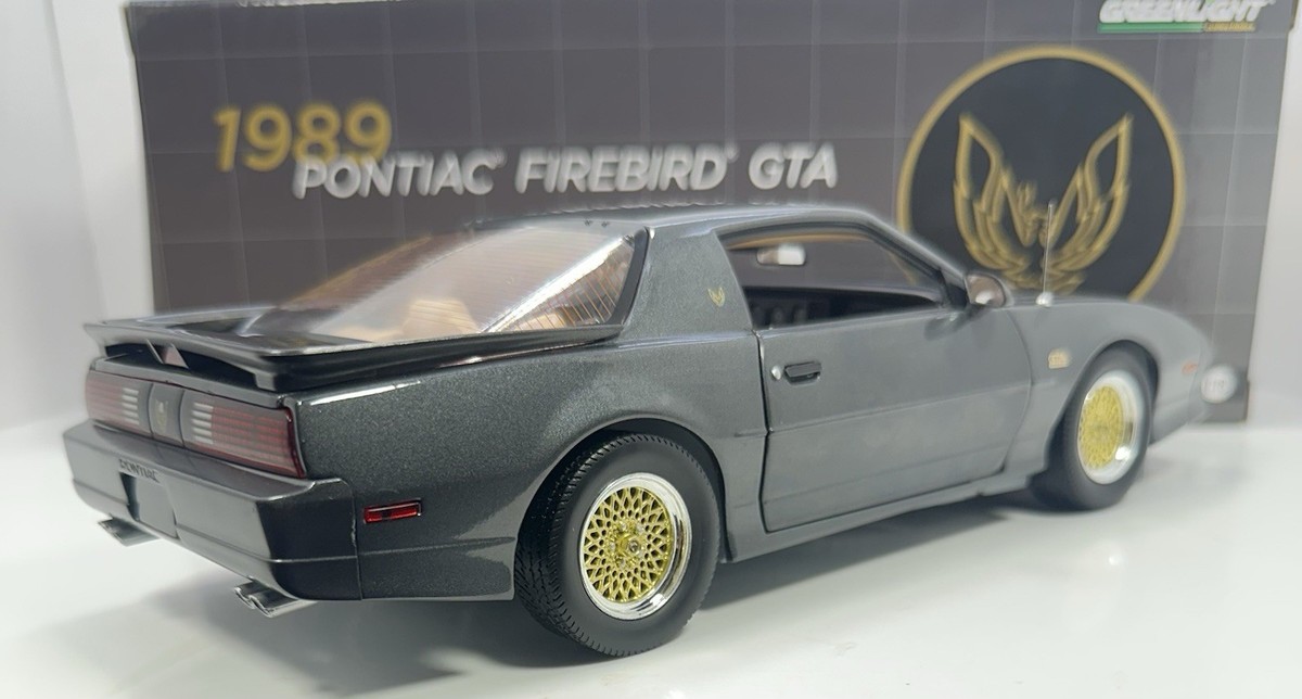 GREENLIGHT 1/18 SCALE 1989 PONTIAC TRANS AM “GTA” Very Detailed