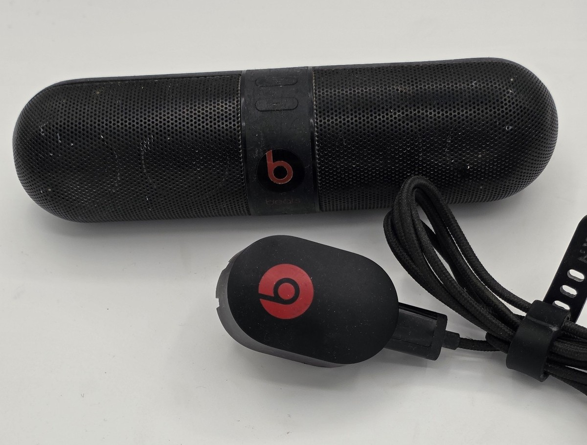 Beats Pill Bluetooth Black with original cable-Beats By Dr. Dre