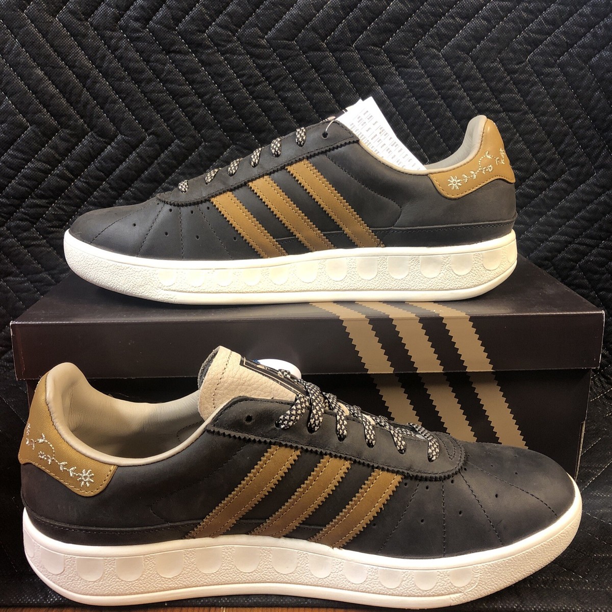 Adidas Munchen MIG Oktoberfest Prost/Cheers NEW Mens 10.5 - BY9805