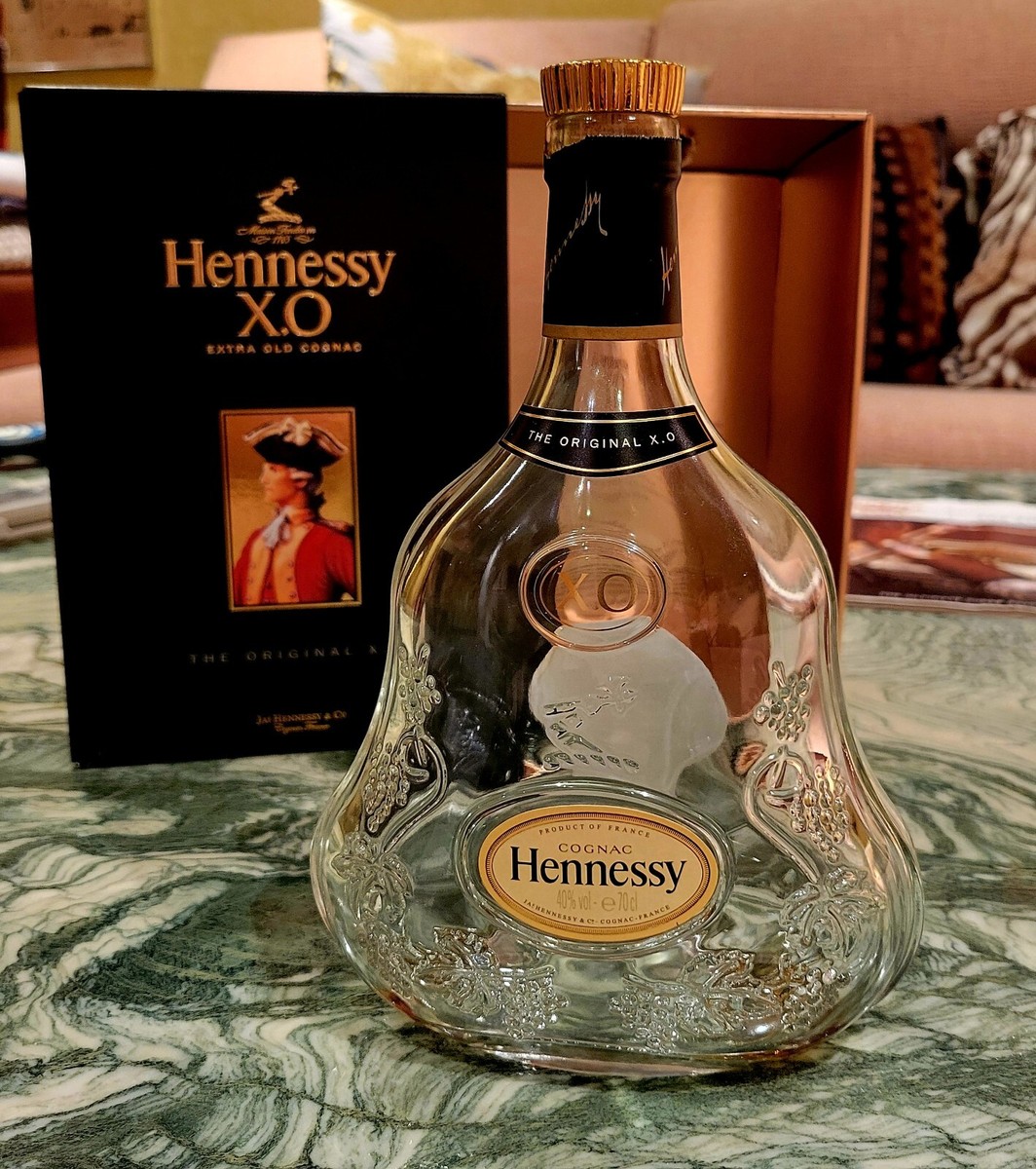 Hennessy X.O. コニャック 700ml 箱入り Hennessy X.O コニャック