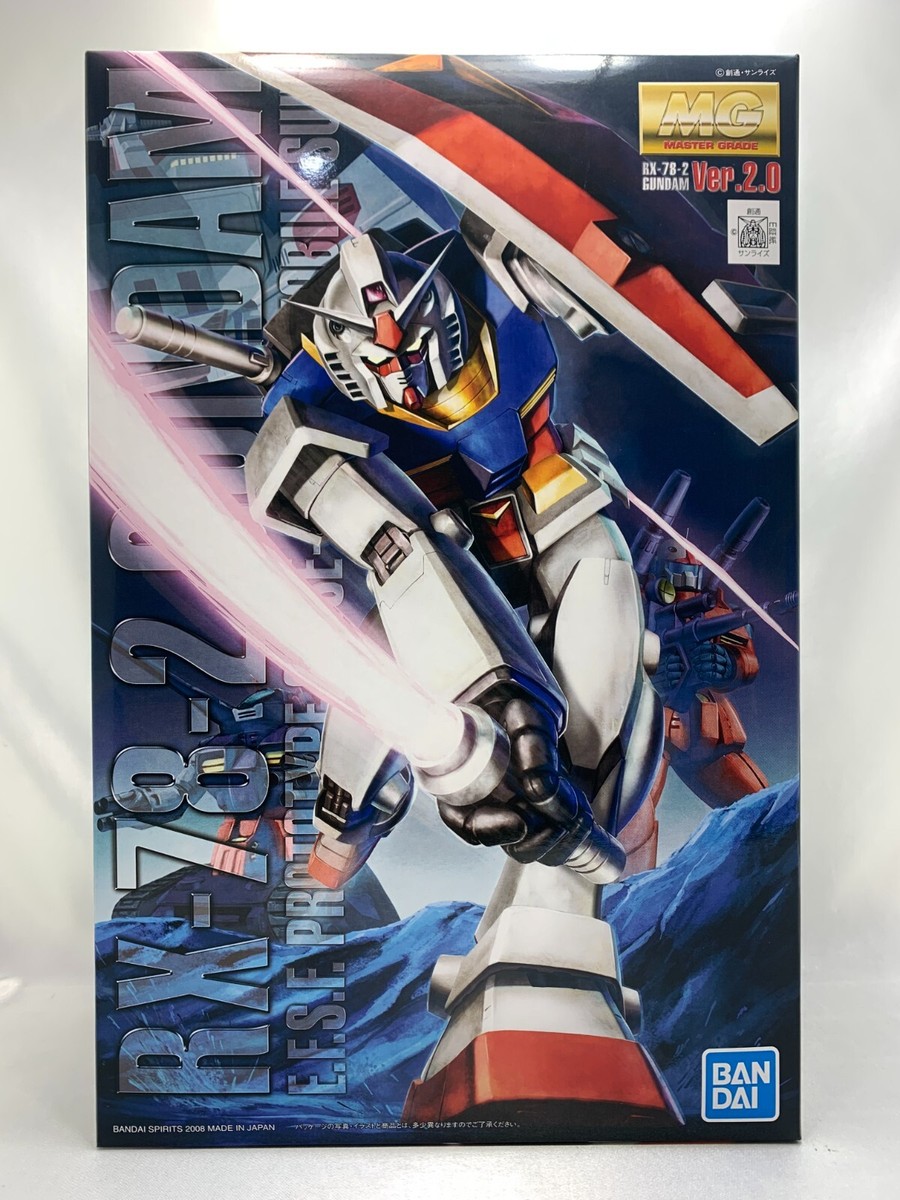 BANDAI MG 1/100 RX-78-2 Gundam Ver.2.0 Plastic Model Kit from
