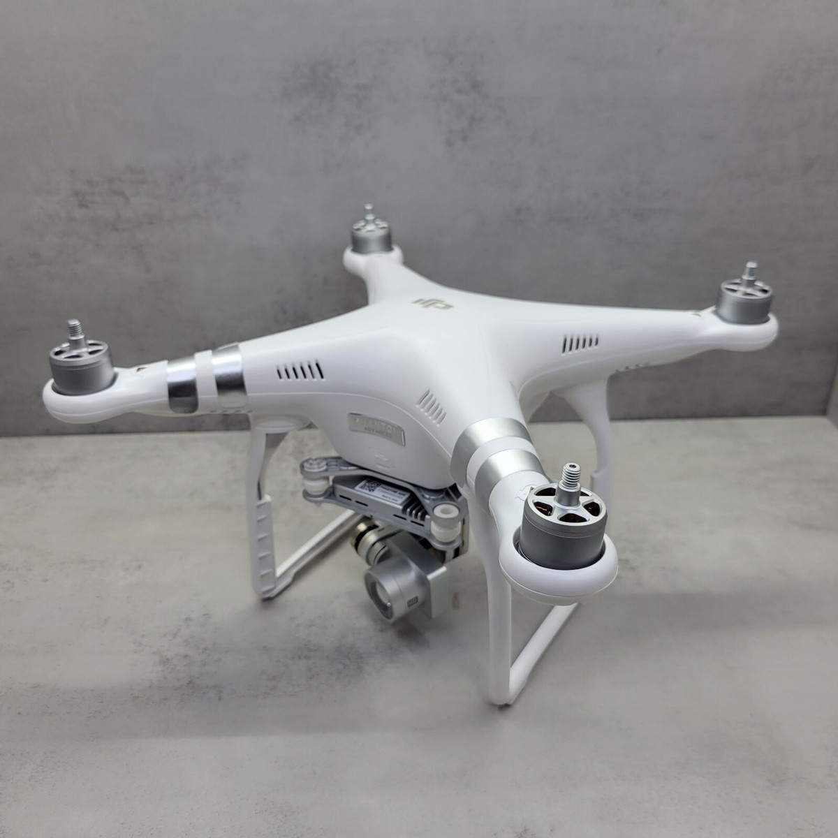 DJI Phantom 3 Standard Drone Quadcopter - Model: W322B [DRONE ONLY